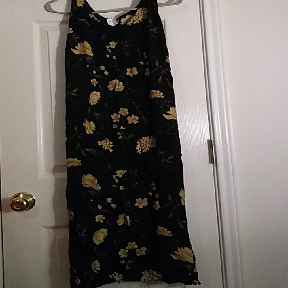 Sleevless dress